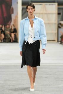 00003-tods-spring-2024-ready-to-wear-credit-gorunway