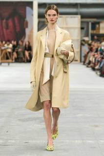 00024-tods-spring-2024-ready-to-wear-credit-gorunway