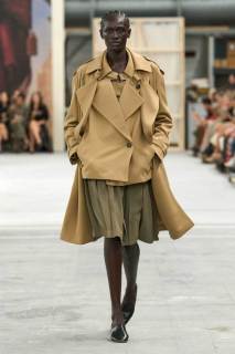 00028-tods-spring-2024-ready-to-wear-credit-gorunway