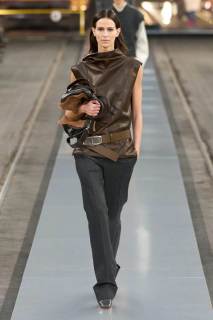 00006-tods-fall-2024-ready-to-wear-credit-gorunway.jpg